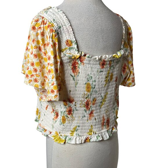 Torrid Women's Warm Sunset Floral Smocked Flutter Sleeve Crop Top Size 3 - Picture 4 of 13